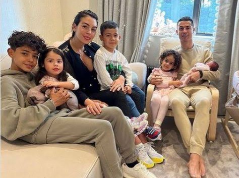 Ronaldo and family