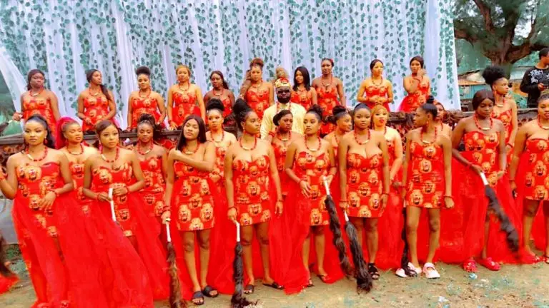 Harrysong and 30 wives