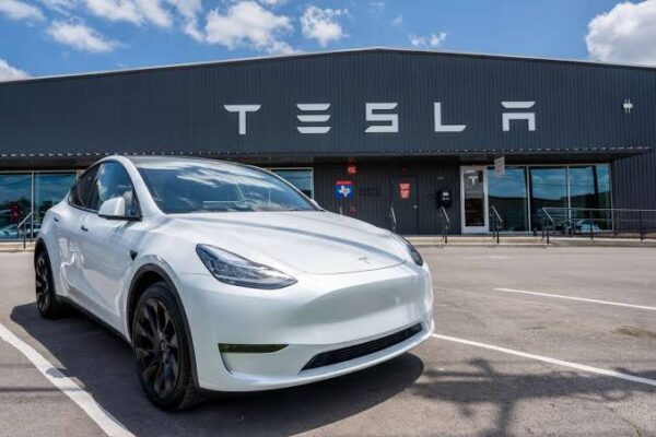 Tesla Recalls Over 125,000 Vehicles